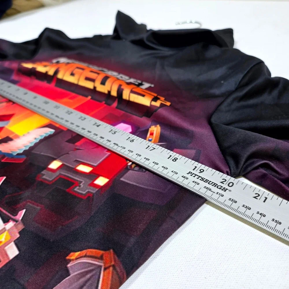 Minecraft Dungeons Hoodie Youth Large Black Graphic Sweatshirt Gamers Pullover